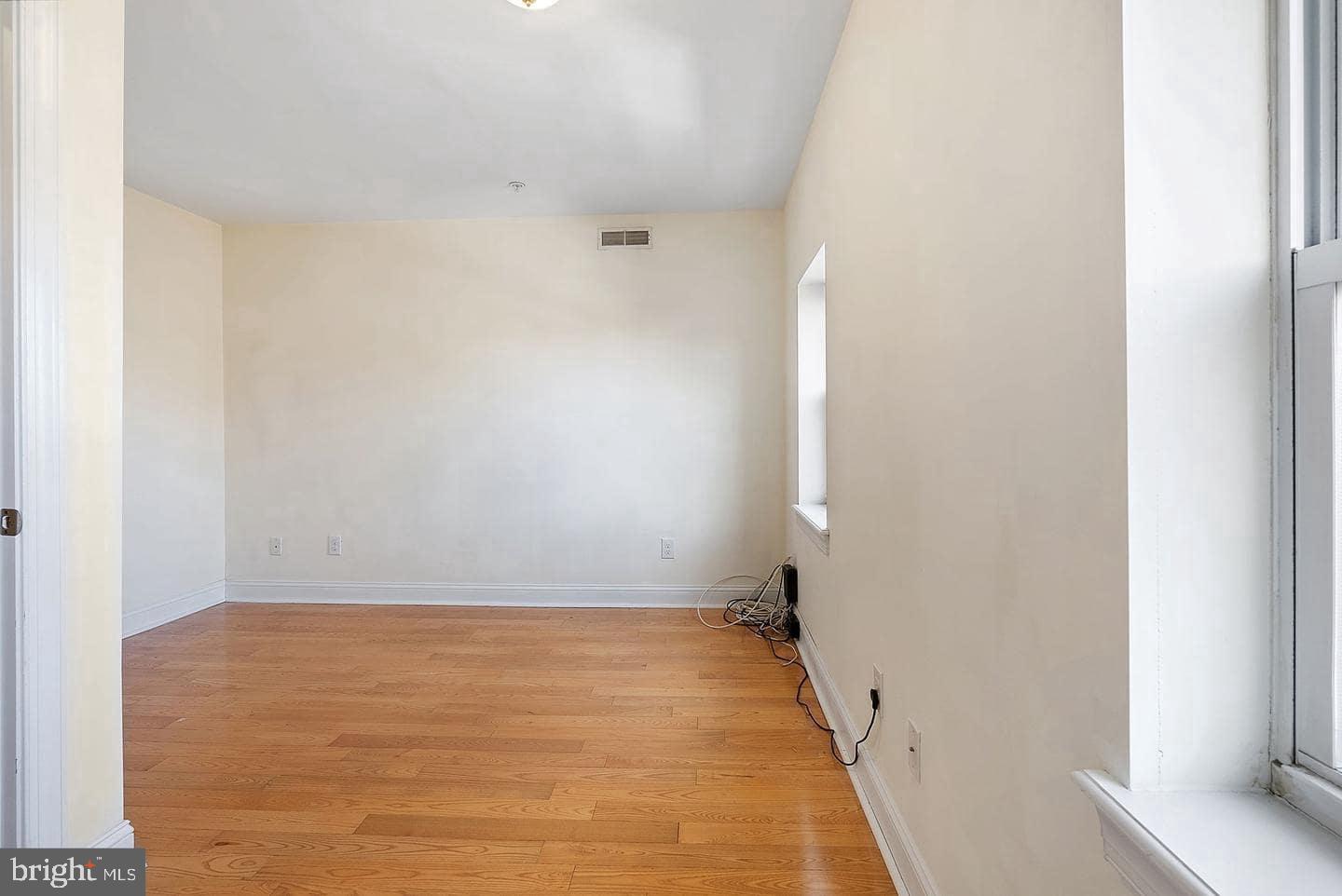 1347 South 20th Street, Unit A Philadelphia, PA 19146 - Photo 12 of 21 a view of room