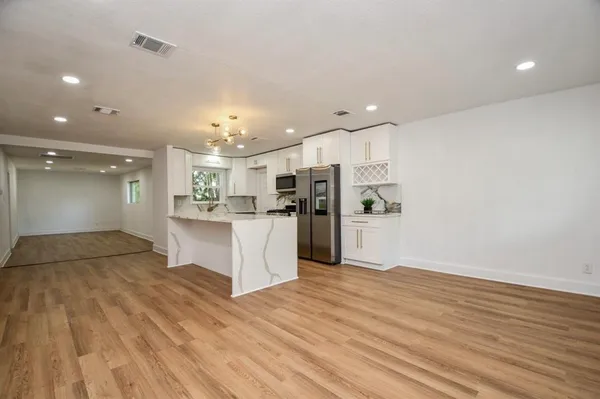 $249,800 | 6834 St Augustine Street, Houston, TX 77021