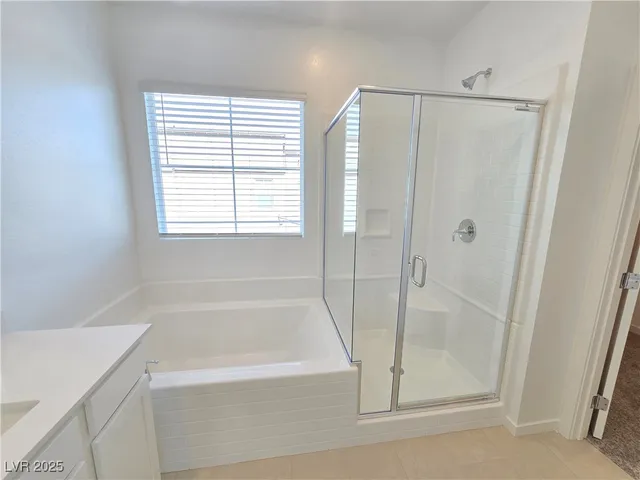 $3,200 | 530 Preston Crst Street, Henderson, NV 89011