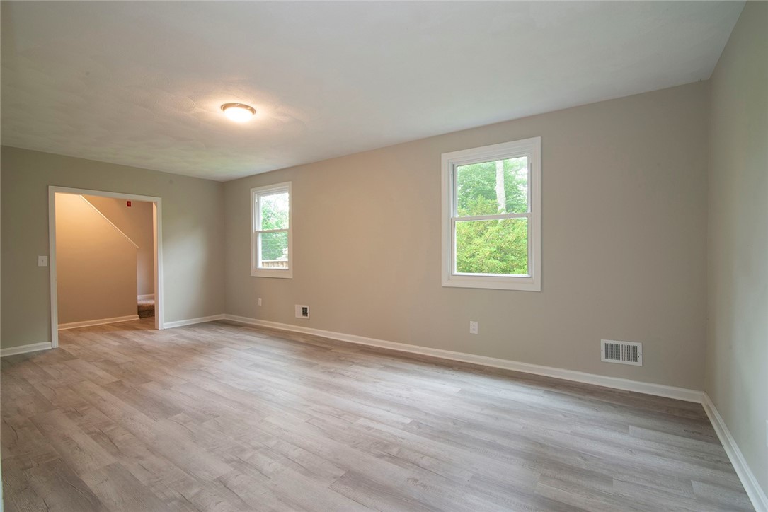 84 Old Rockville Road Hopkinton, RI 02833 - Photo 3 of 16 Family room