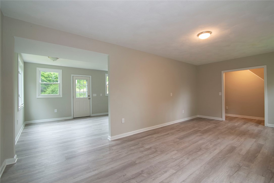 84 Old Rockville Road Hopkinton, RI 02833 - Photo 5 of 16 Family room
