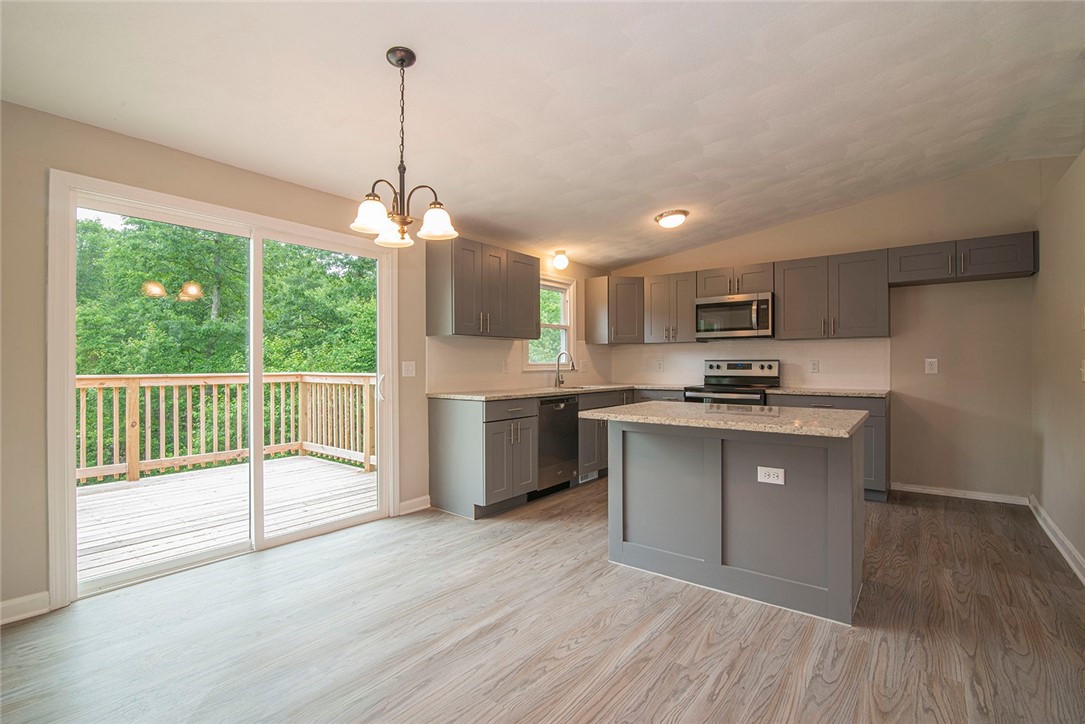 84 Old Rockville Road Hopkinton, RI 02833 - Photo 6 of 16 Dining area sliders to deck