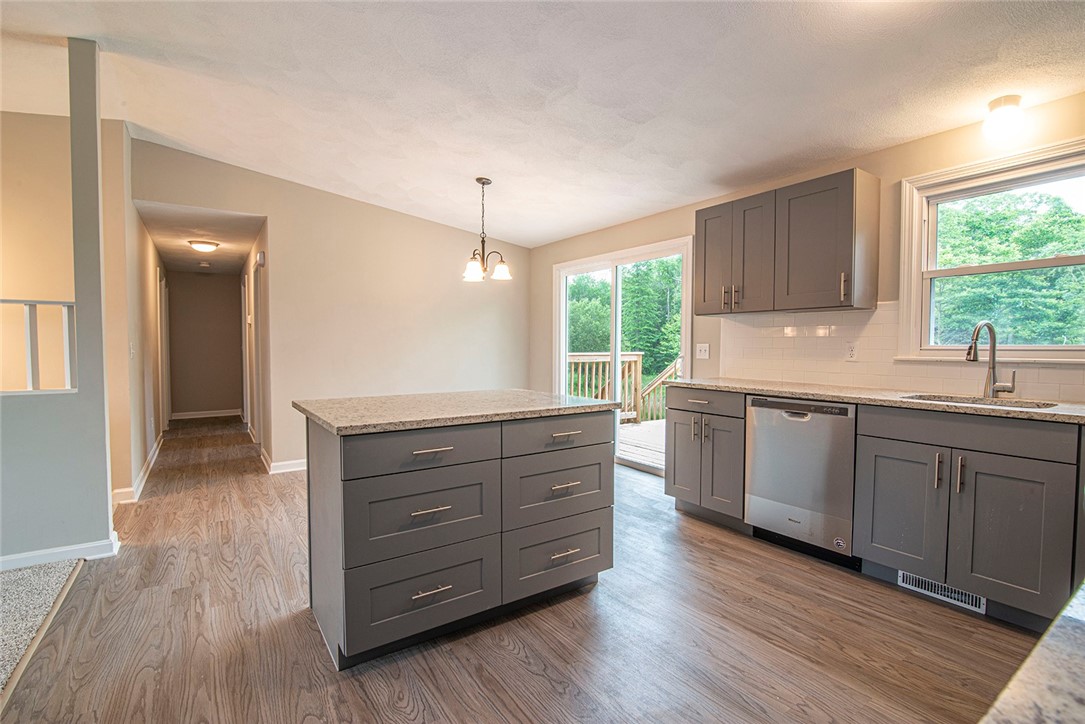 84 Old Rockville Road Hopkinton, RI 02833 - Photo 8 of 16 Kitchen