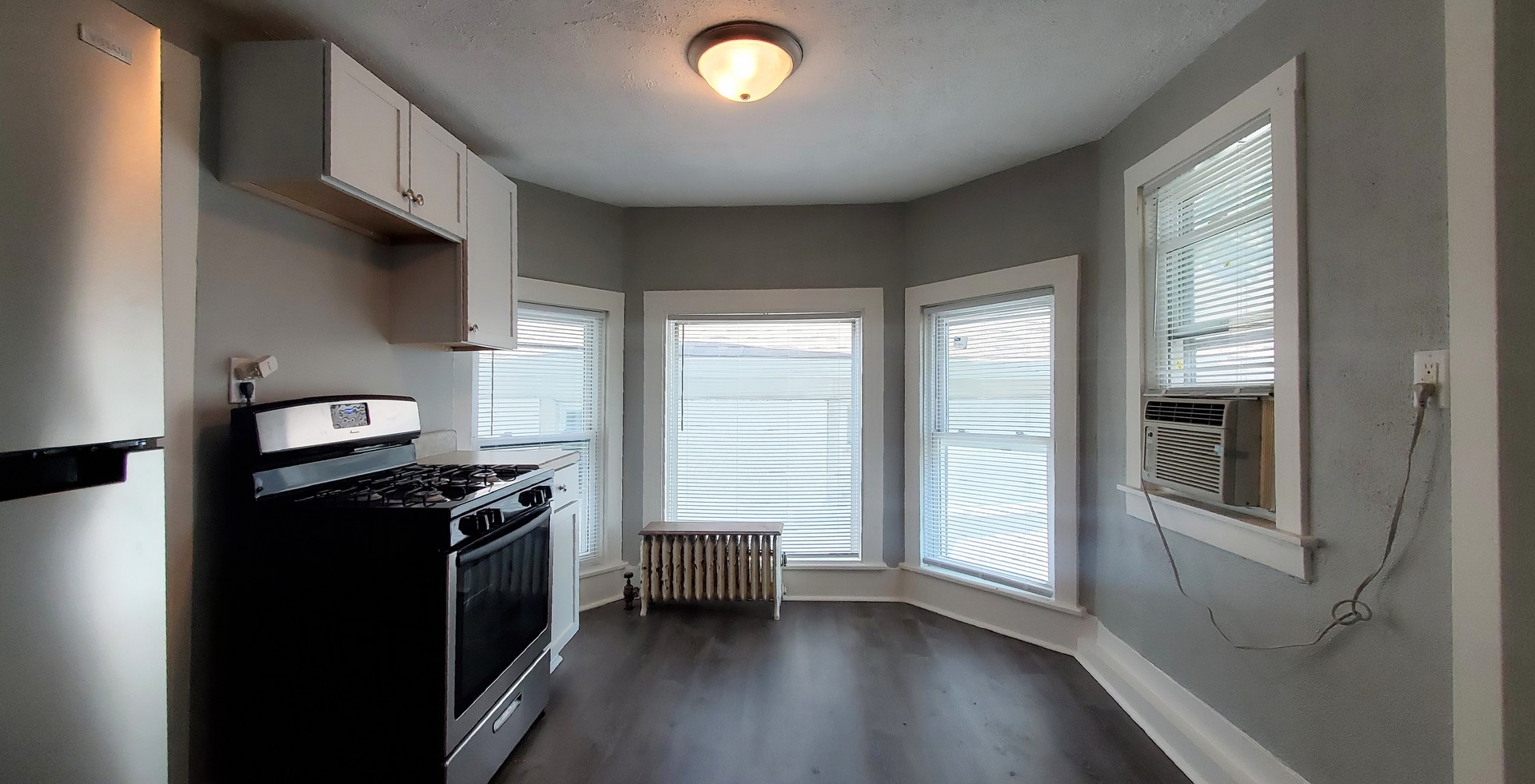 414 Oneida Street, Unit 2 Joliet, IL 60435 - Photo 2 of 7