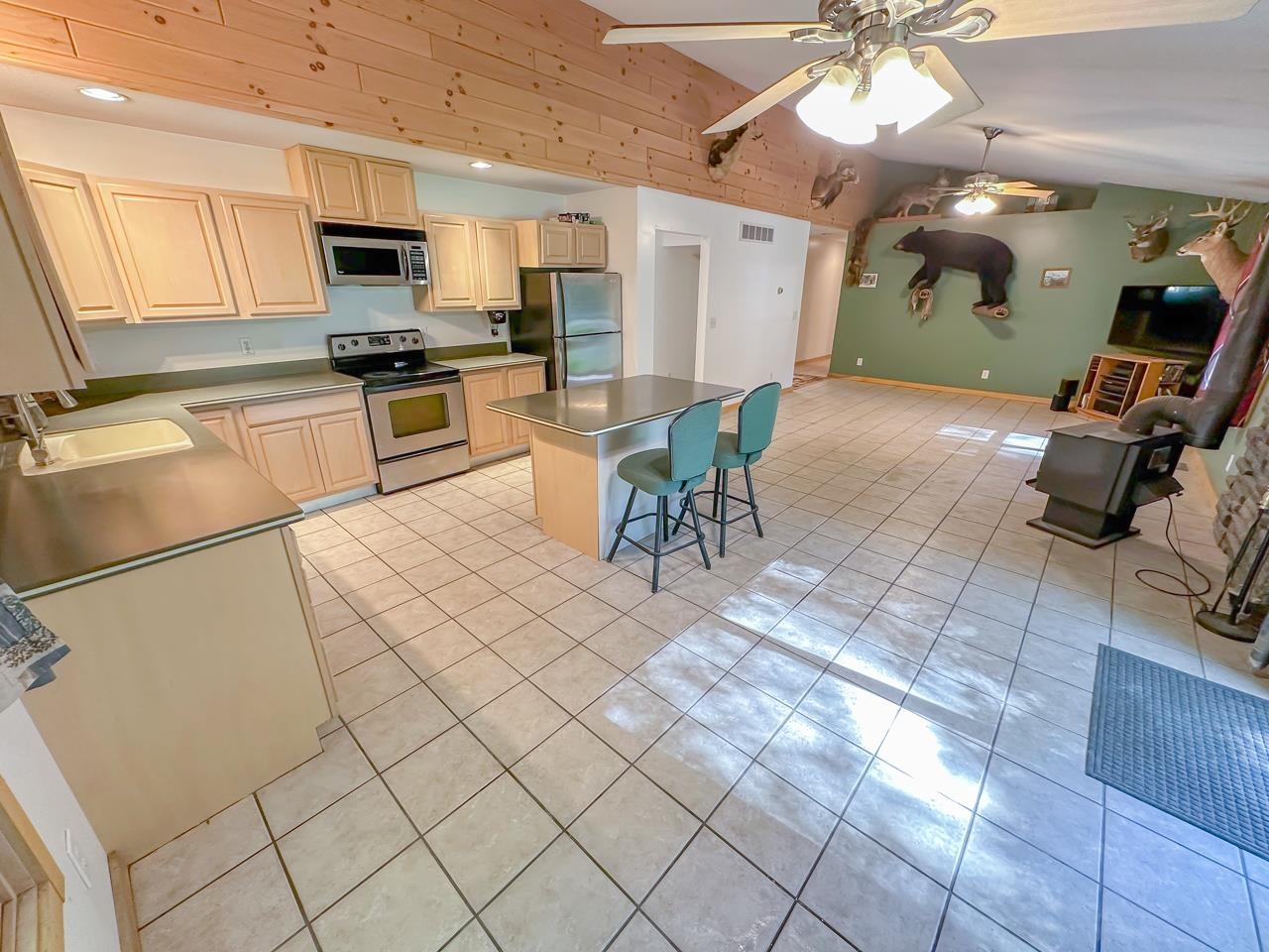 2797 North Castor Road Coleman, MI 48618 - Photo 12 of 31