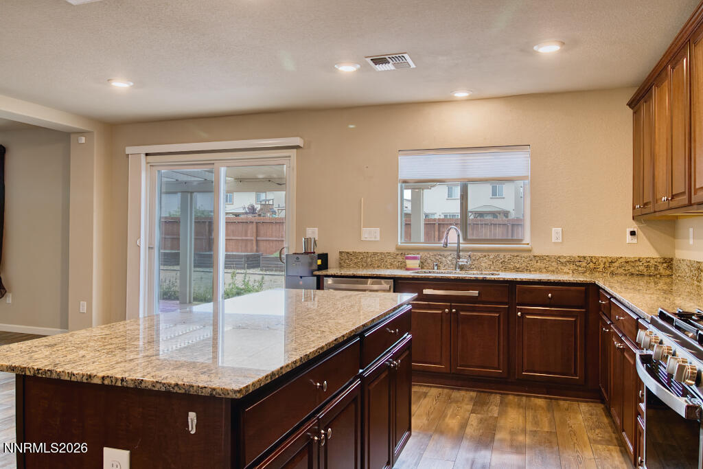 8957 Buffalo Grove Drive Reno, NV 89506 - Photo 15 of 59 4Y7A7414_hdr