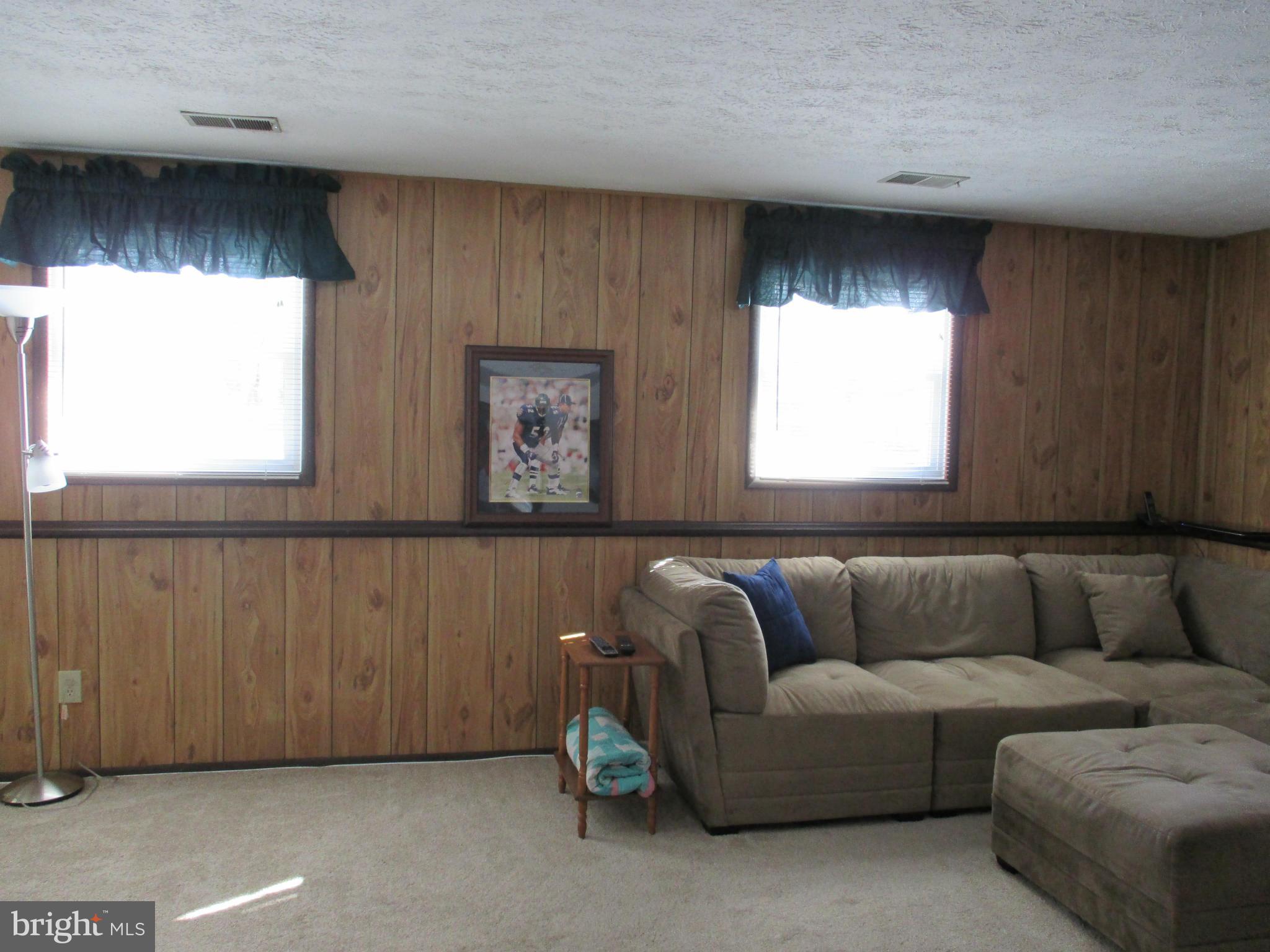 7734 Harmans Road Hanover, MD 21076 - Photo 16 of 23 Bright Family Room