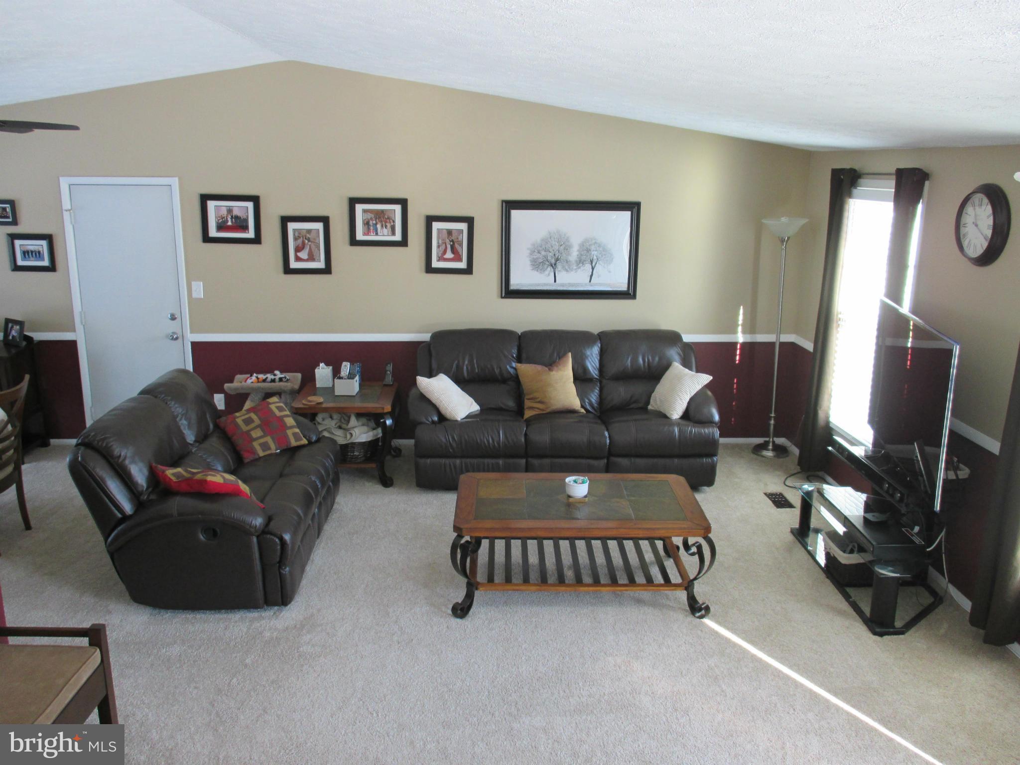 7734 Harmans Road Hanover, MD 21076 - Photo 17 of 23 Living Room