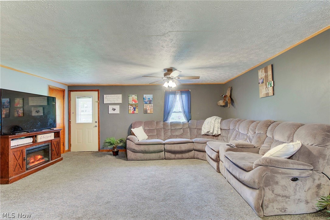 6217 Navarre Road Southwest Canton, OH 44706 - Photo 9 of 22 Gallery Image 9