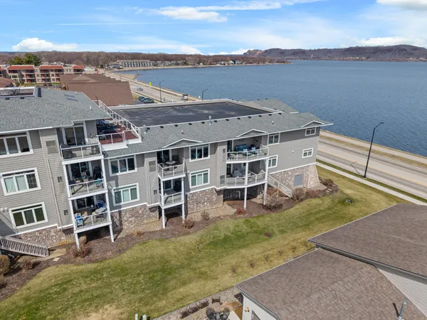 $289,000 | 1215 North Lakeshore Drive, Unit 205, Lake City, MN 55041