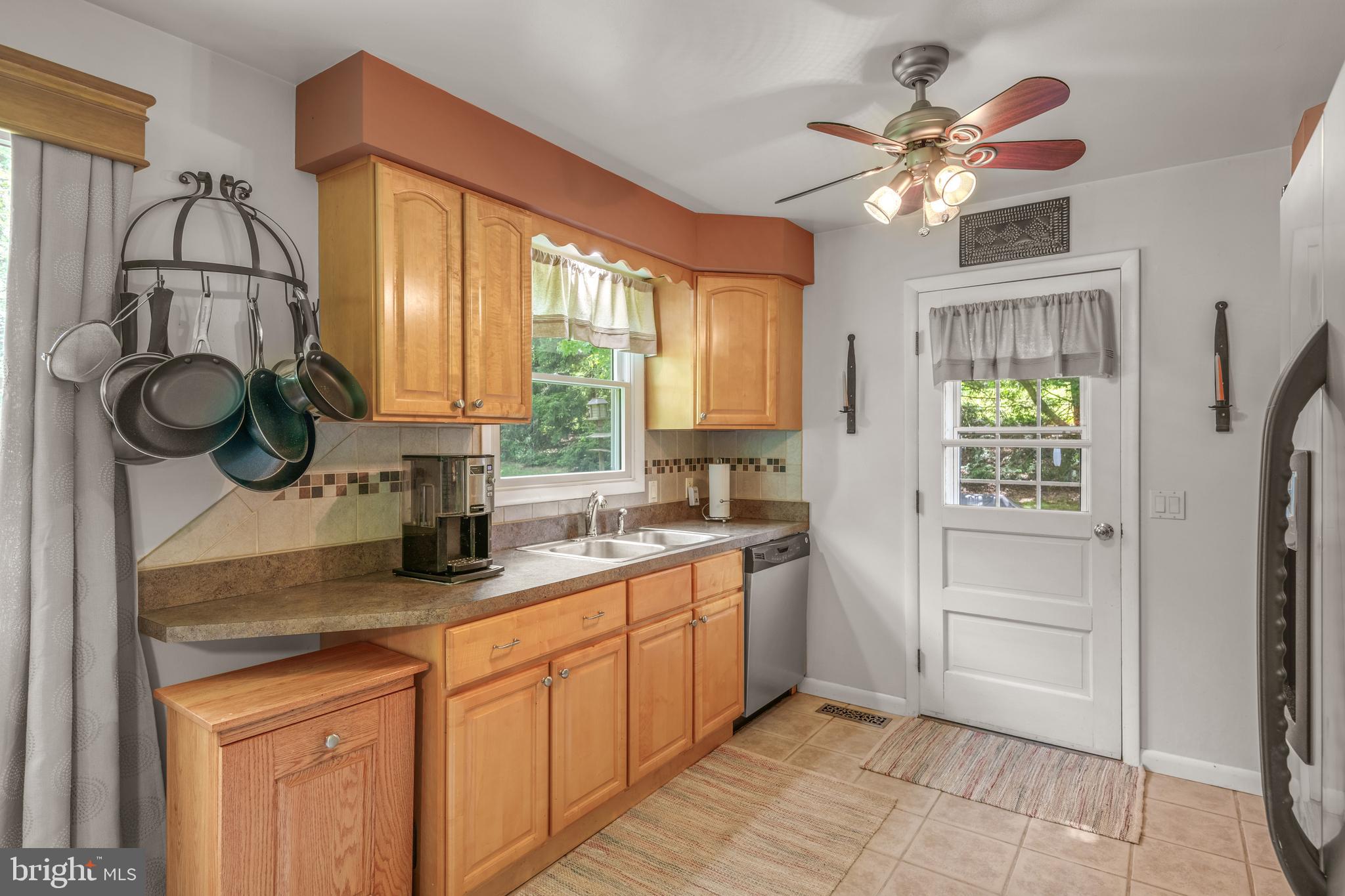 3796 East Prospect Road York, PA 17402 - Photo 11 of 41 Gallery Image 11