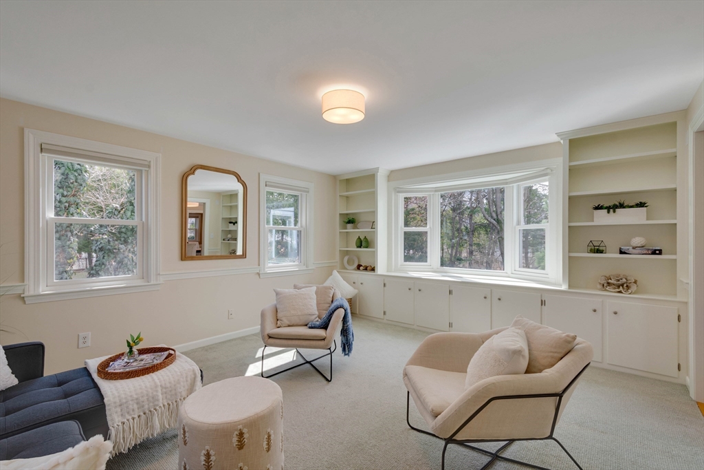 20 Dunbarton Road Needham, MA 02492 - Photo 14 of 35