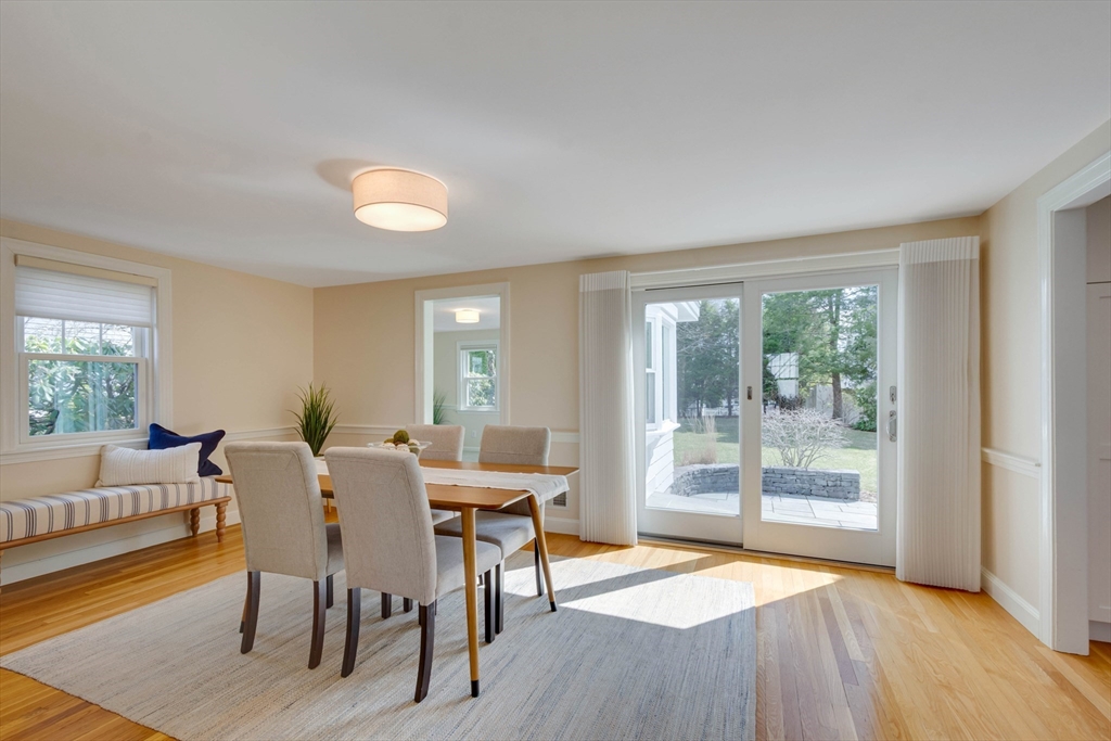 20 Dunbarton Road Needham, MA 02492 - Photo 9 of 35