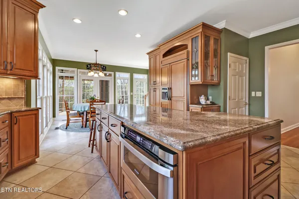 $895,000 | 111 Charity Lane, Jamestown, TN 38556