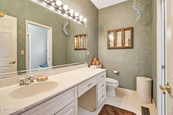 $895,000 | 111 Charity Lane, Jamestown, TN 38556