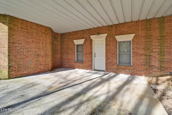 $895,000 | 111 Charity Lane, Jamestown, TN 38556