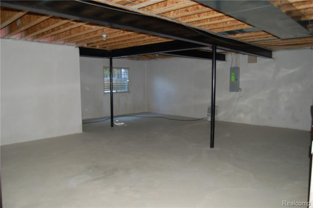 3616 Winding Brk Circle Rochester, MI 48309 - Photo 25 of 30 Basement