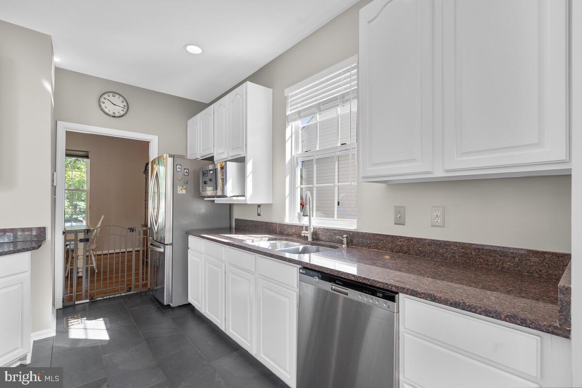 1314 Wheaton Lane Silver Spring, MD 20902 - Photo 10 of 40 Kitchen