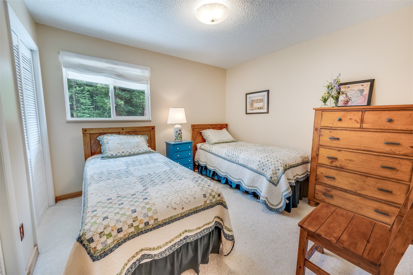 283 Range Road, Unit 2 Breckenridge, CO 80424 - Photo 27 of 31 Guest Bedroom or Bedroom #2