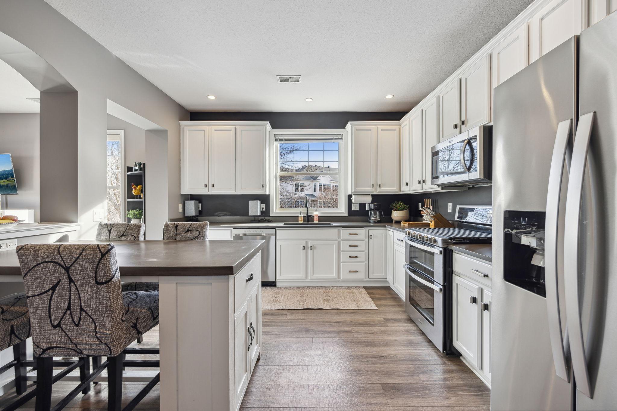 8122 Golden Valley Road Golden Valley, MN 55427 - Photo 12 of 34 Gallery Image 12