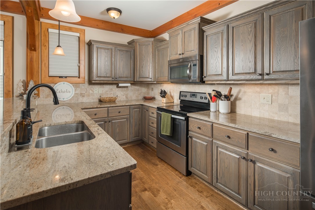 155 Falcon Trace, Unit C312 Boone, NC 28607 - Photo 8 of 39