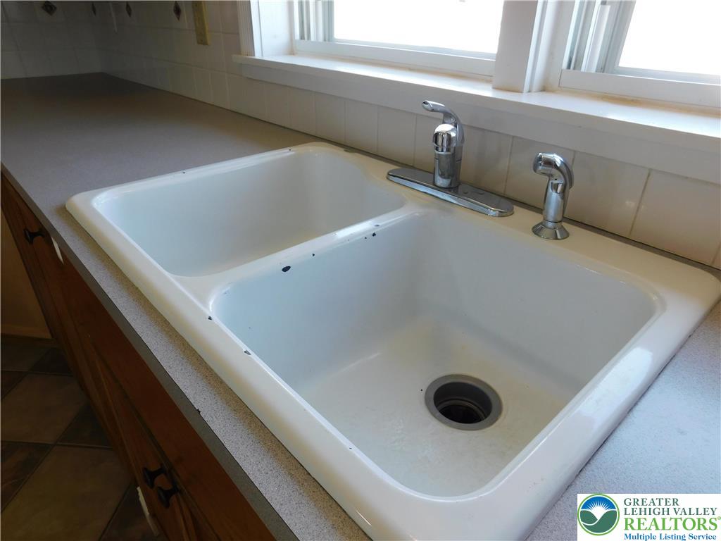 133 Roth Avenue Hellertown, PA 18055 - Photo 23 of 45 Gallery Image 23