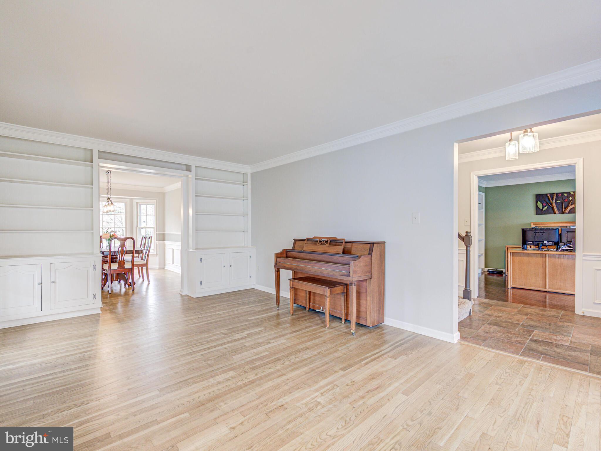 16 Whittingham Circle Sterling, VA 20165 - Photo 38 of 75 Refinished hardwood floors