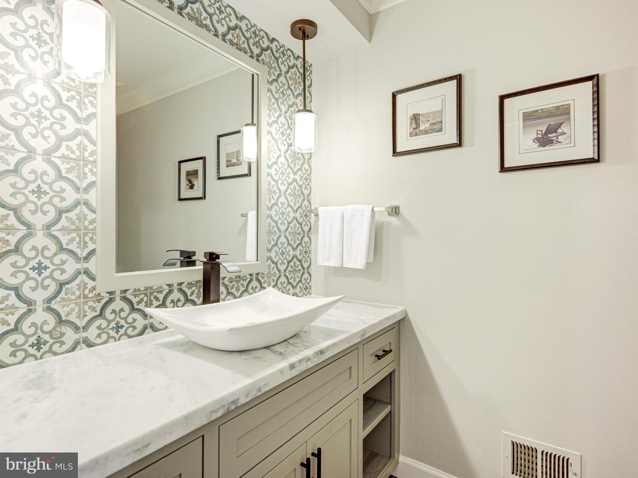 16 Whittingham Circle Sterling, VA 20165 - Photo 42 of 75 Powder room beautifully remodeled!