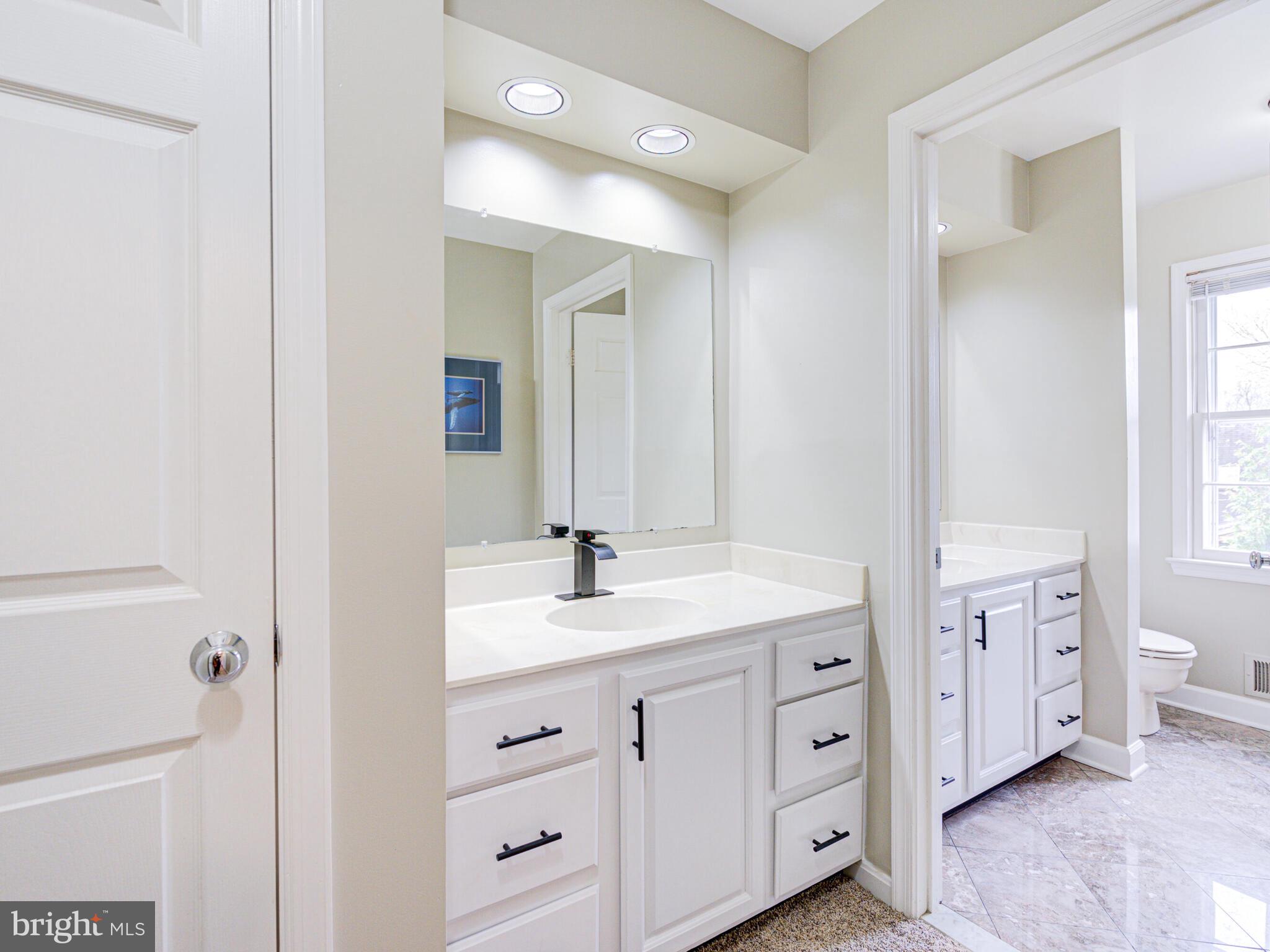 16 Whittingham Circle Sterling, VA 20165 - Photo 61 of 75 Hall bath with two rooms and two vanities