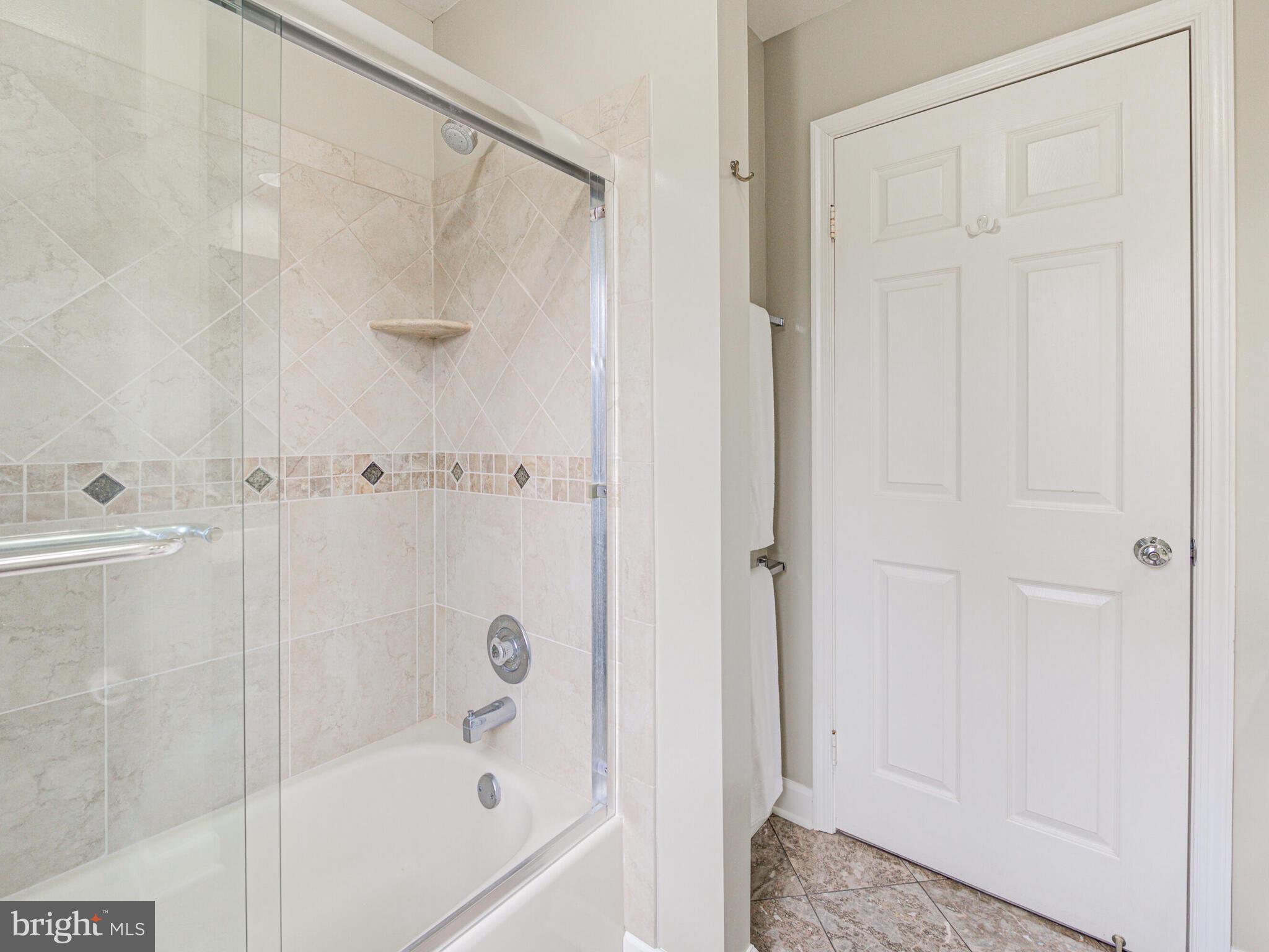 16 Whittingham Circle Sterling, VA 20165 - Photo 63 of 75 Hall bathroom shower