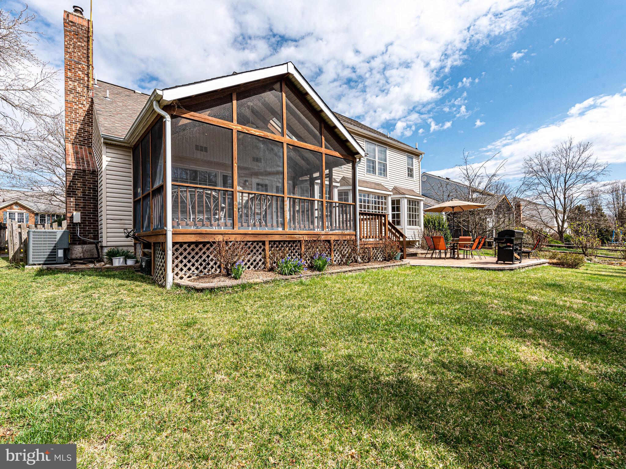 16 Whittingham Circle Sterling, VA 20165 - Photo 10 of 75