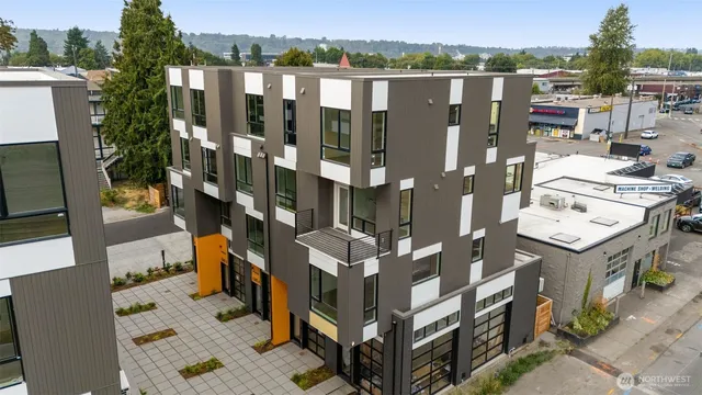 a picture of city view