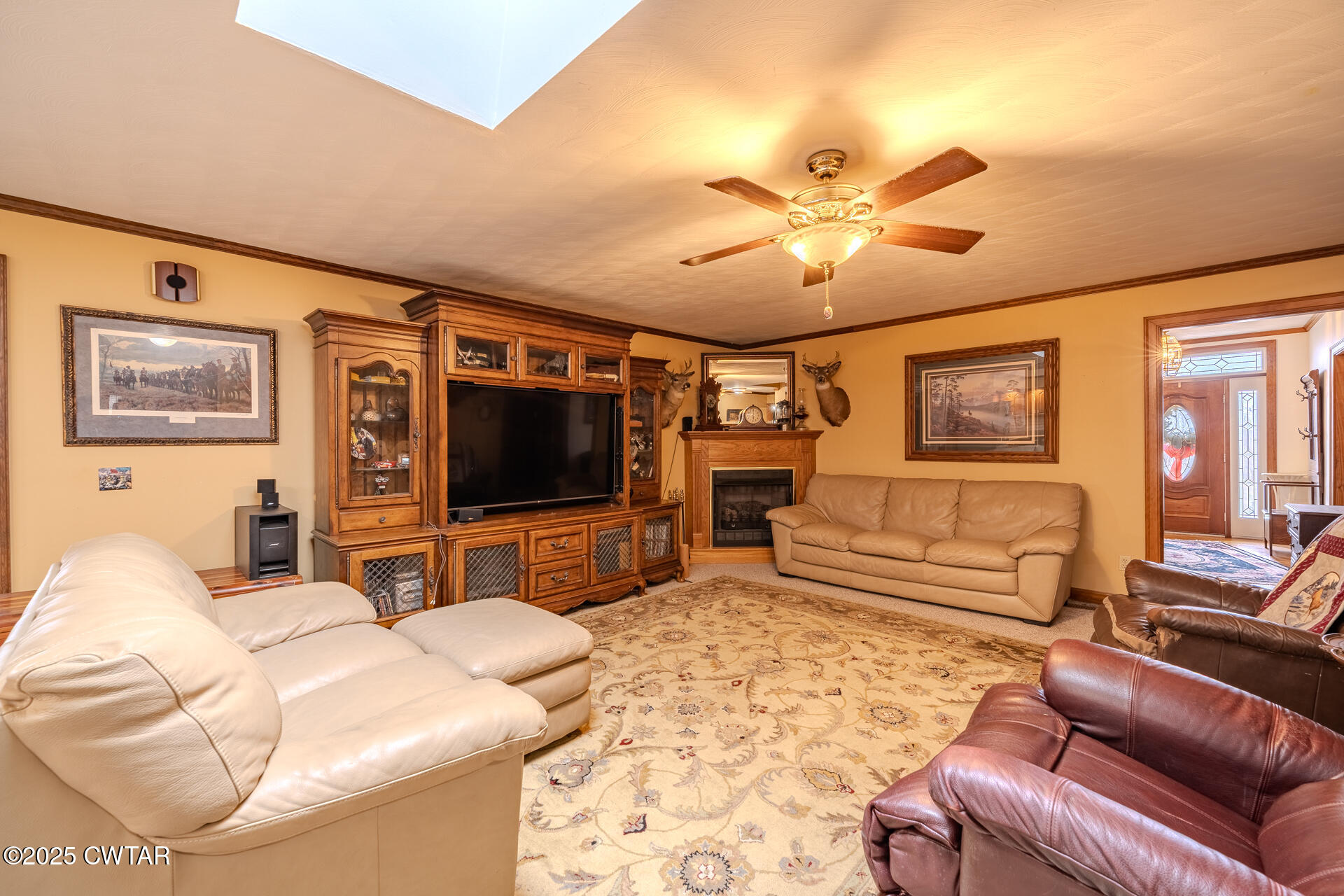 944 McKnight Street Rutherford, TN 38369 - Photo 6 of 73 a living room with furniture and a flat screen tv