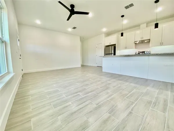 $2,400 | 10008 Massey Street, Orlando, FL 32825