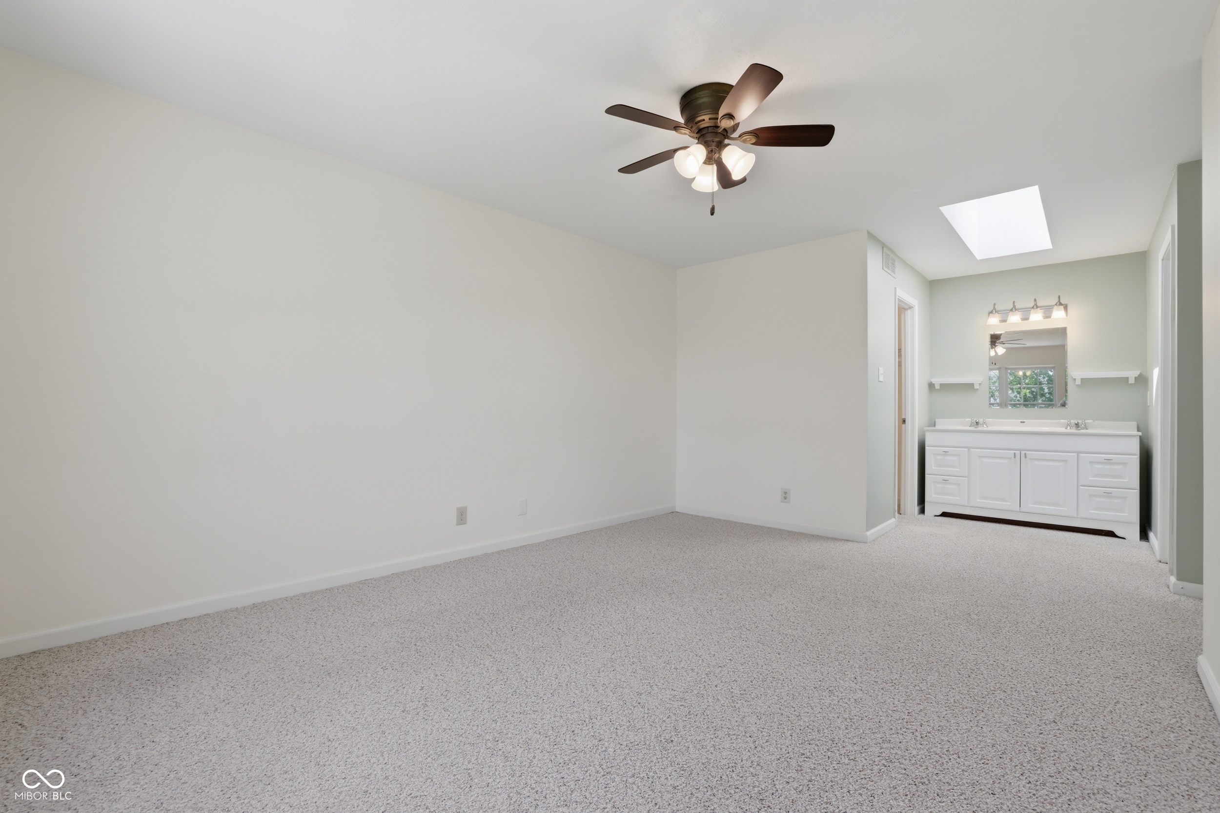 12423 Ensley Place Fishers, IN 46038 - Photo 12 of 36