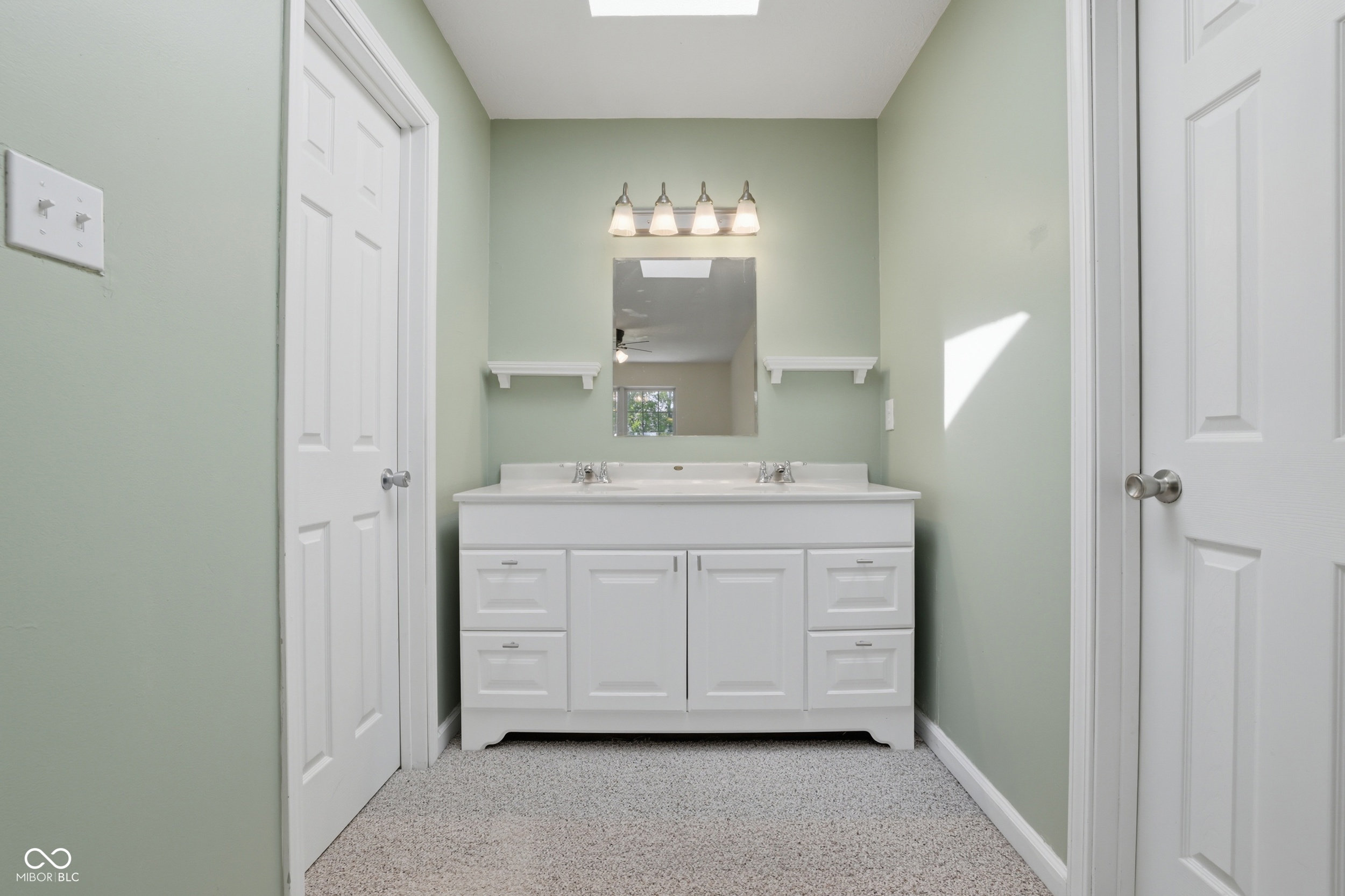 12423 Ensley Place Fishers, IN 46038 - Photo 13 of 36
