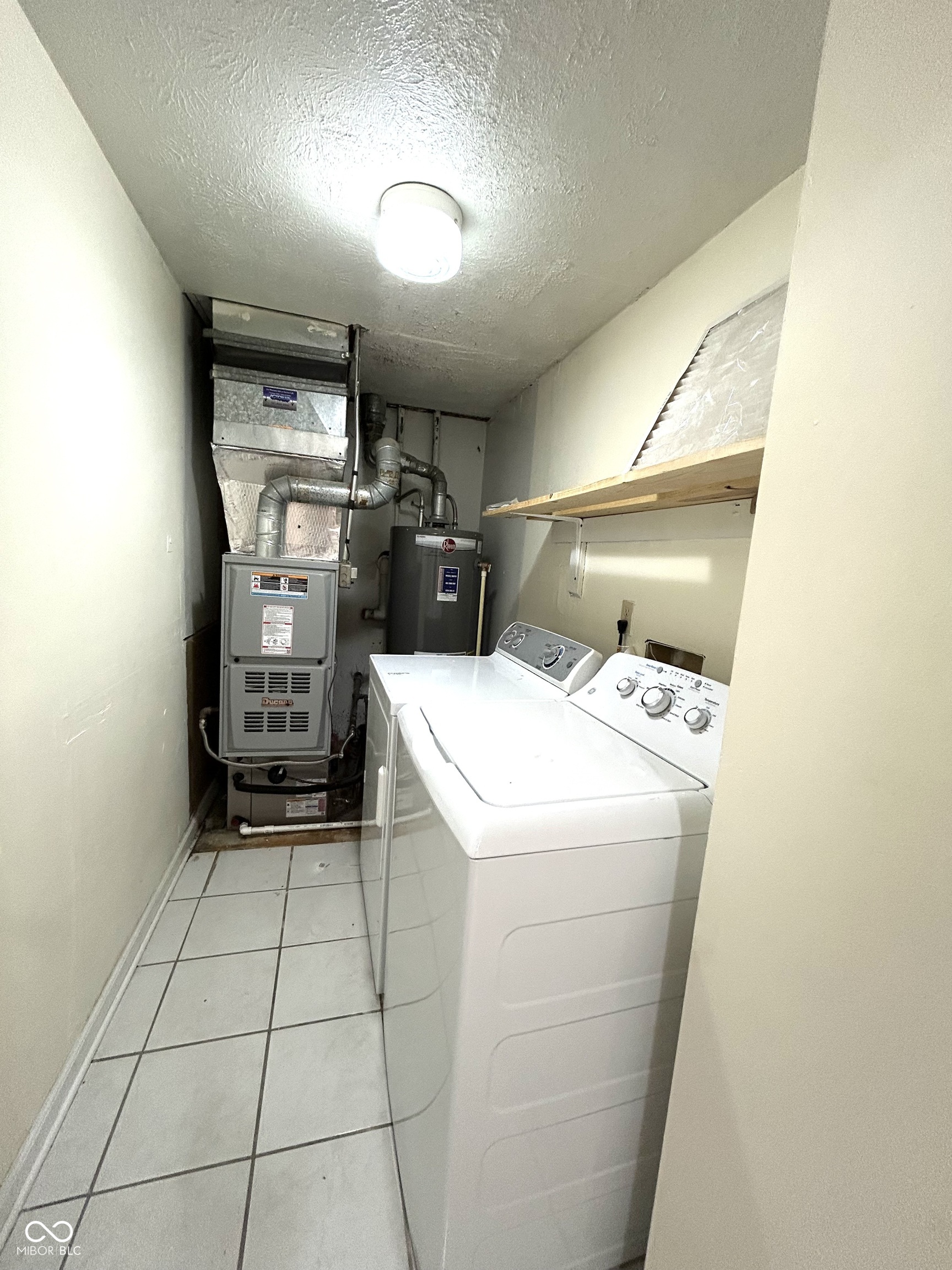 12423 Ensley Place Fishers, IN 46038 - Photo 13 of 34