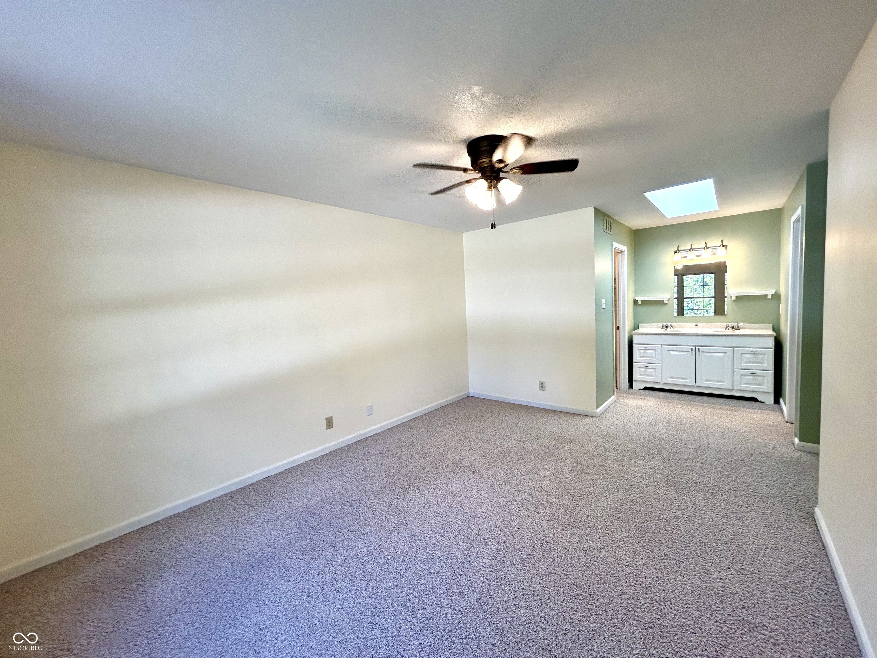 12423 Ensley Place Fishers, IN 46038 - Photo 17 of 34