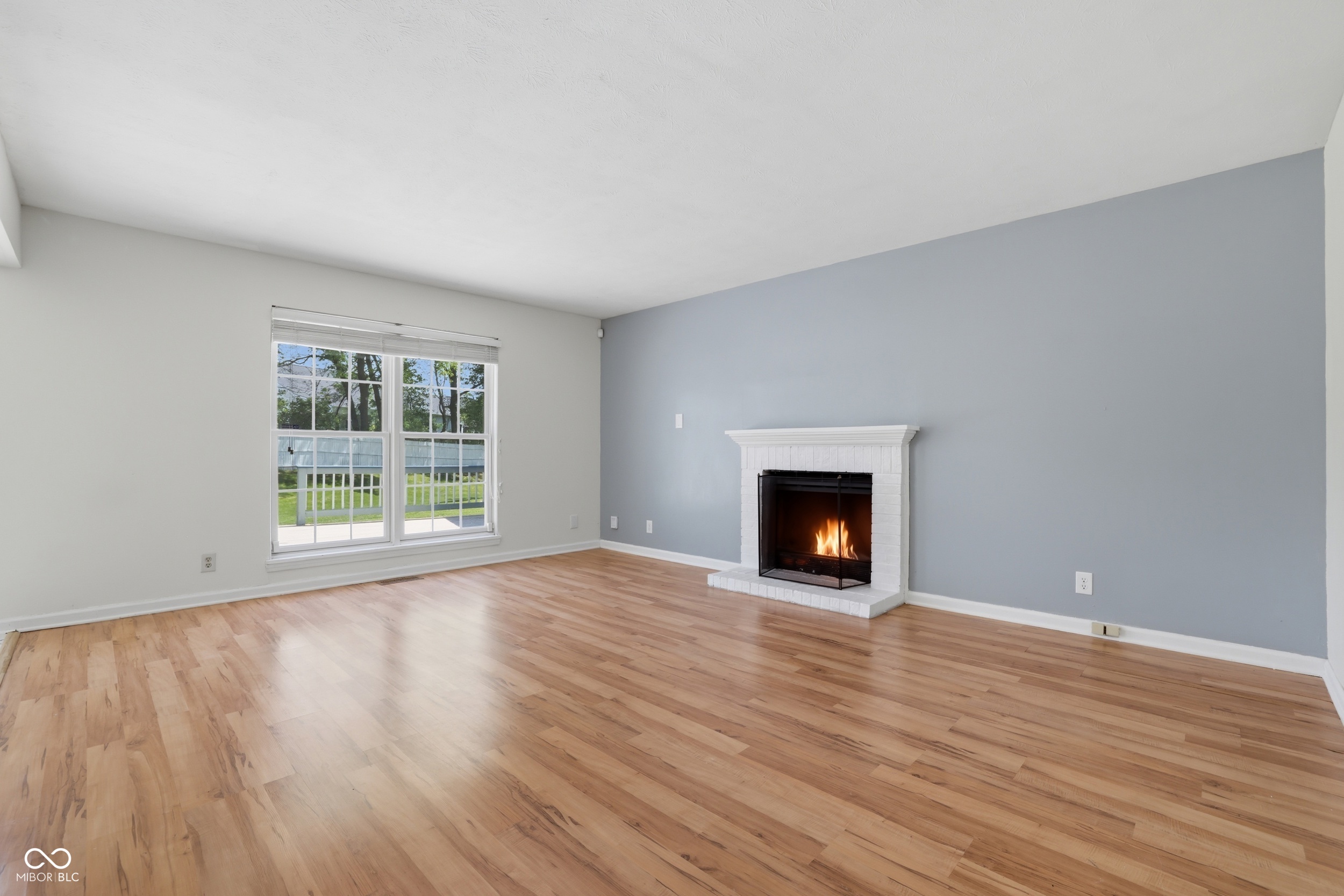 12423 Ensley Place Fishers, IN 46038 - Photo 5 of 36