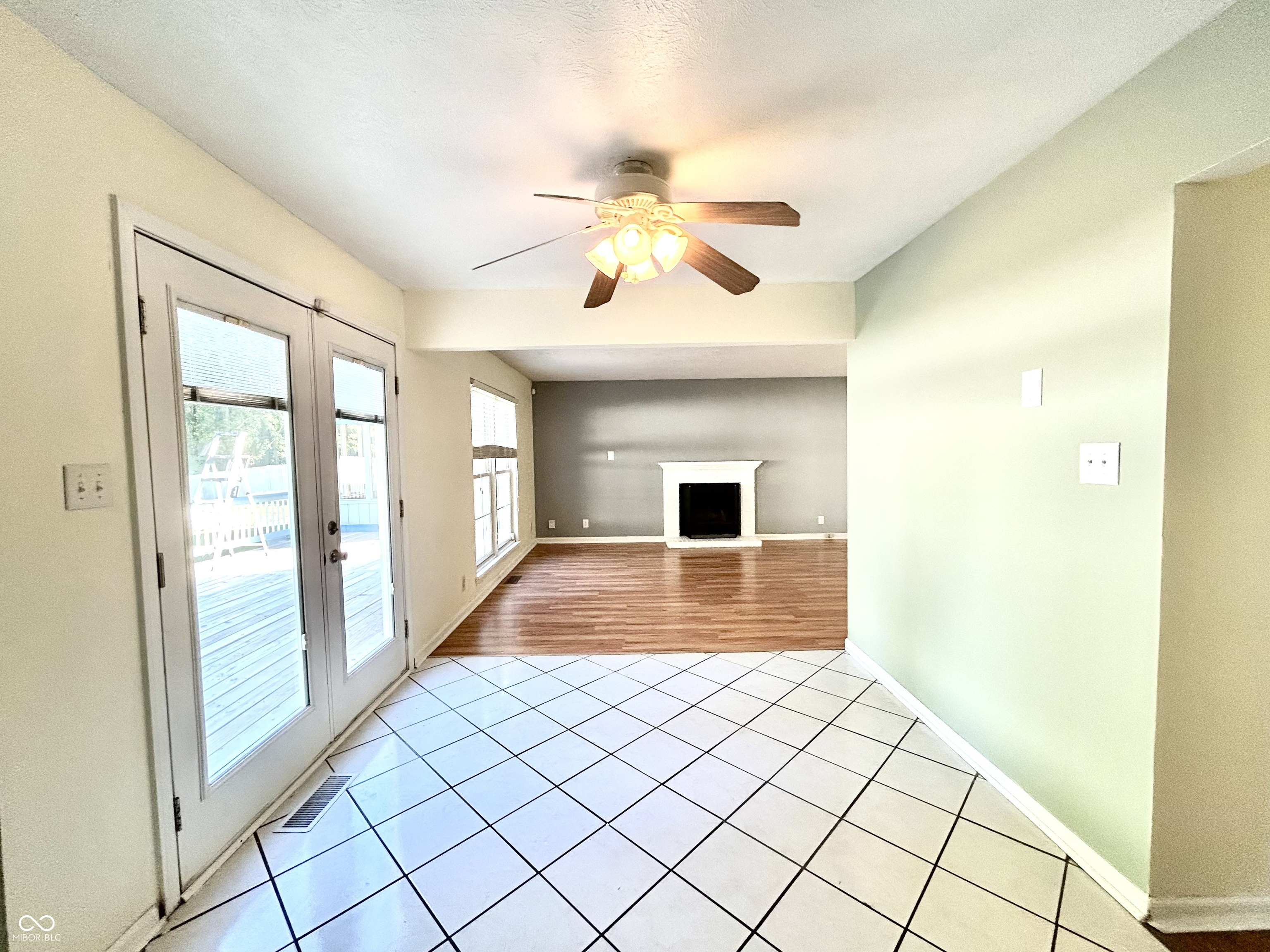 12423 Ensley Place Fishers, IN 46038 - Photo 5 of 34