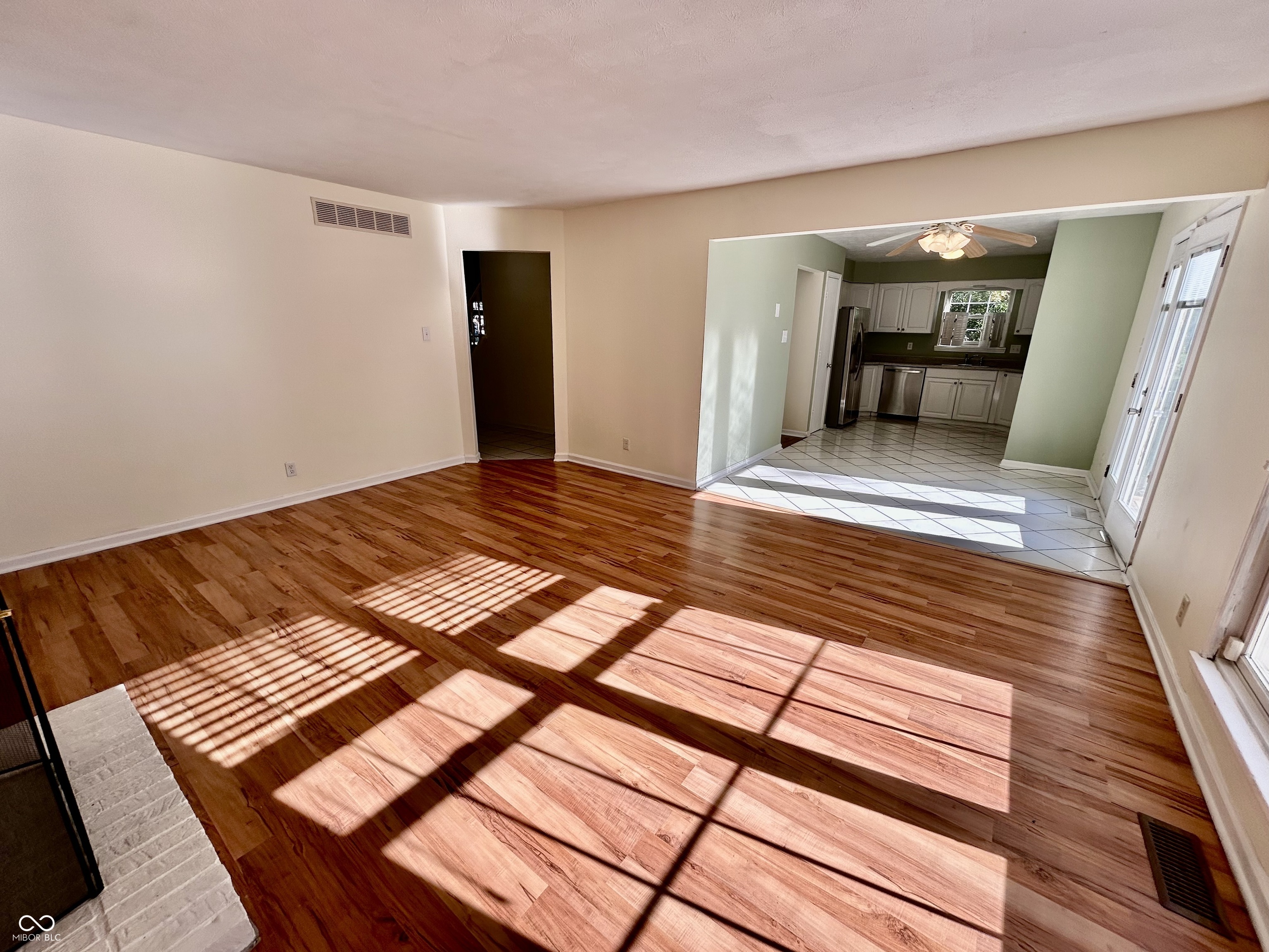 12423 Ensley Place Fishers, IN 46038 - Photo 7 of 34