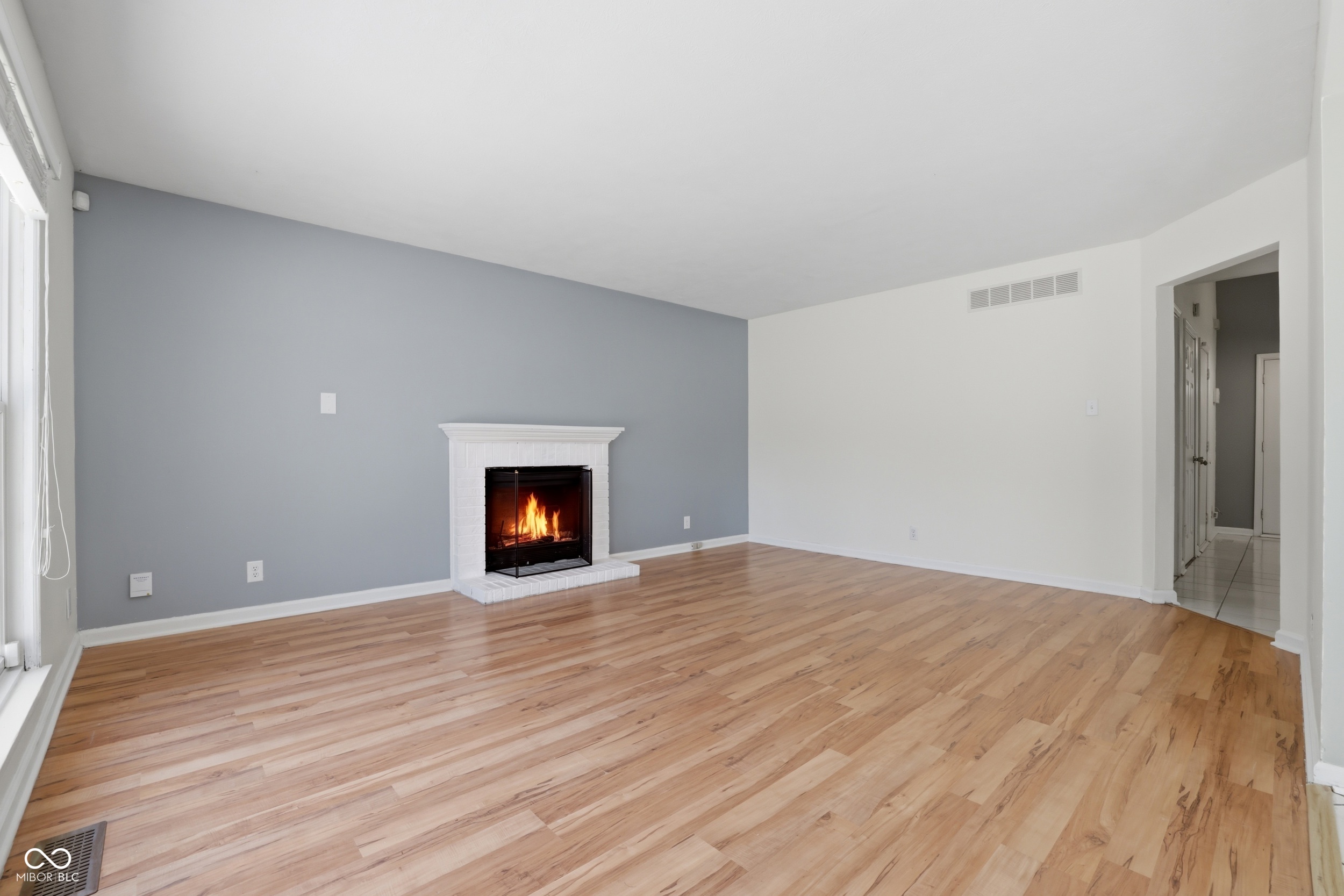 12423 Ensley Place Fishers, IN 46038 - Photo 8 of 36