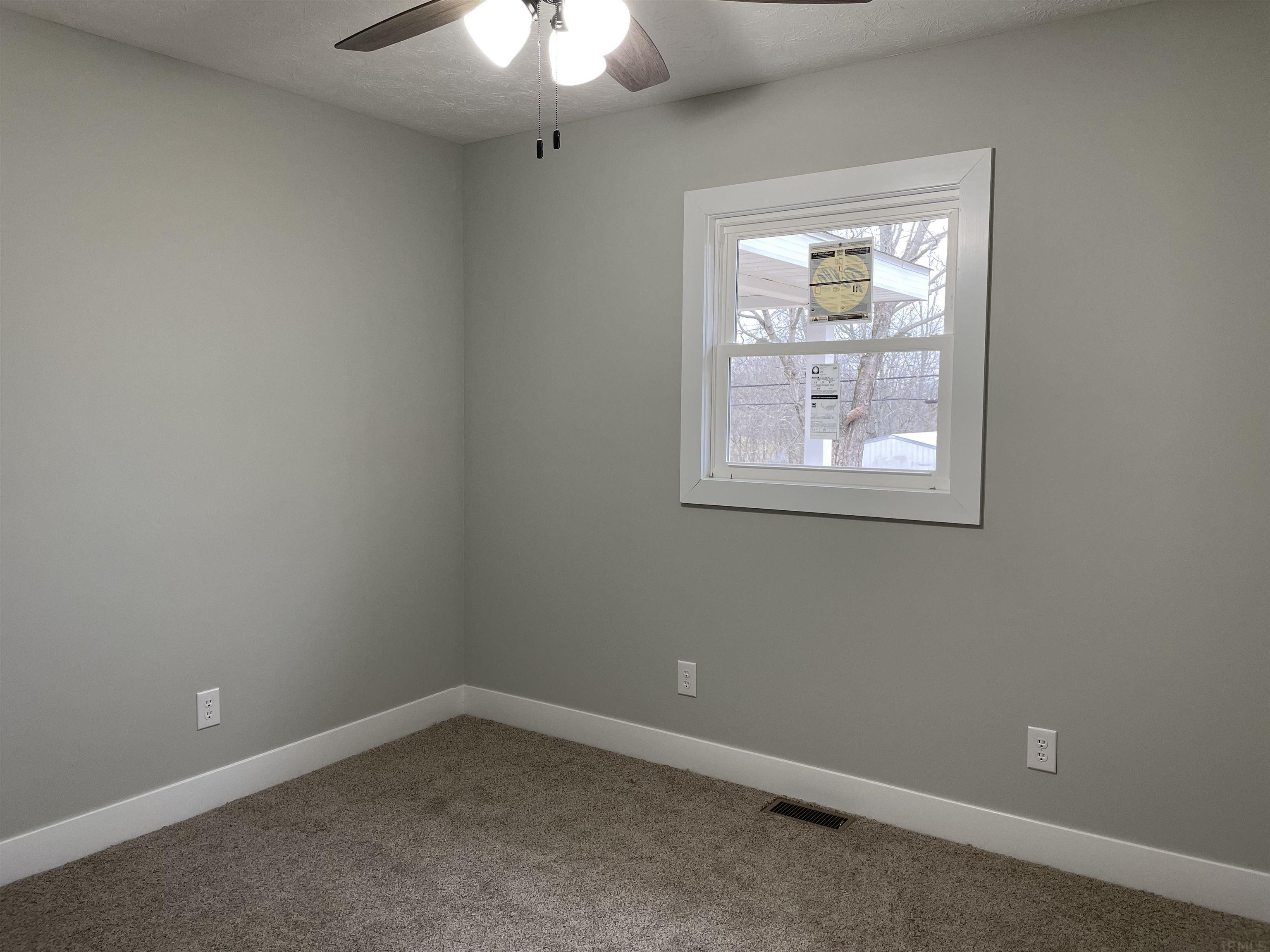 1089 Hayes Road Bedford, IN 47421 - Photo 9 of 15