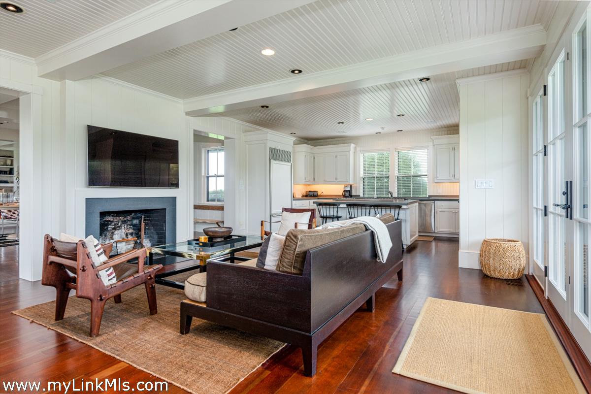 105 Low Beach Road Nantucket, MA 02554 - Photo 10 of 45