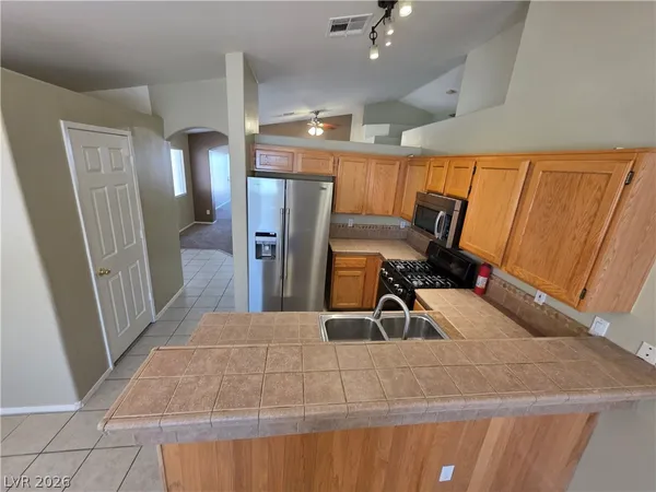 $1,800 | 6674 Jordan River Drive, Las Vegas, NV 89156