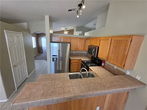 $1,800 | 6674 Jordan River Drive, Las Vegas, NV 89156