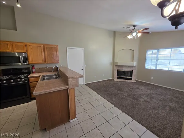 $1,800 | 6674 Jordan River Drive, Las Vegas, NV 89156