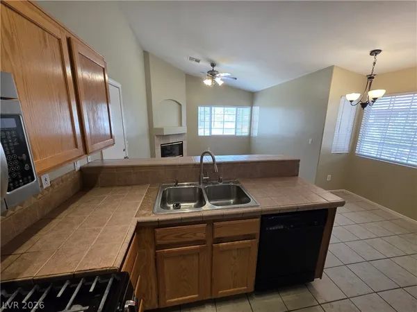 $1,800 | 6674 Jordan River Drive, Las Vegas, NV 89156