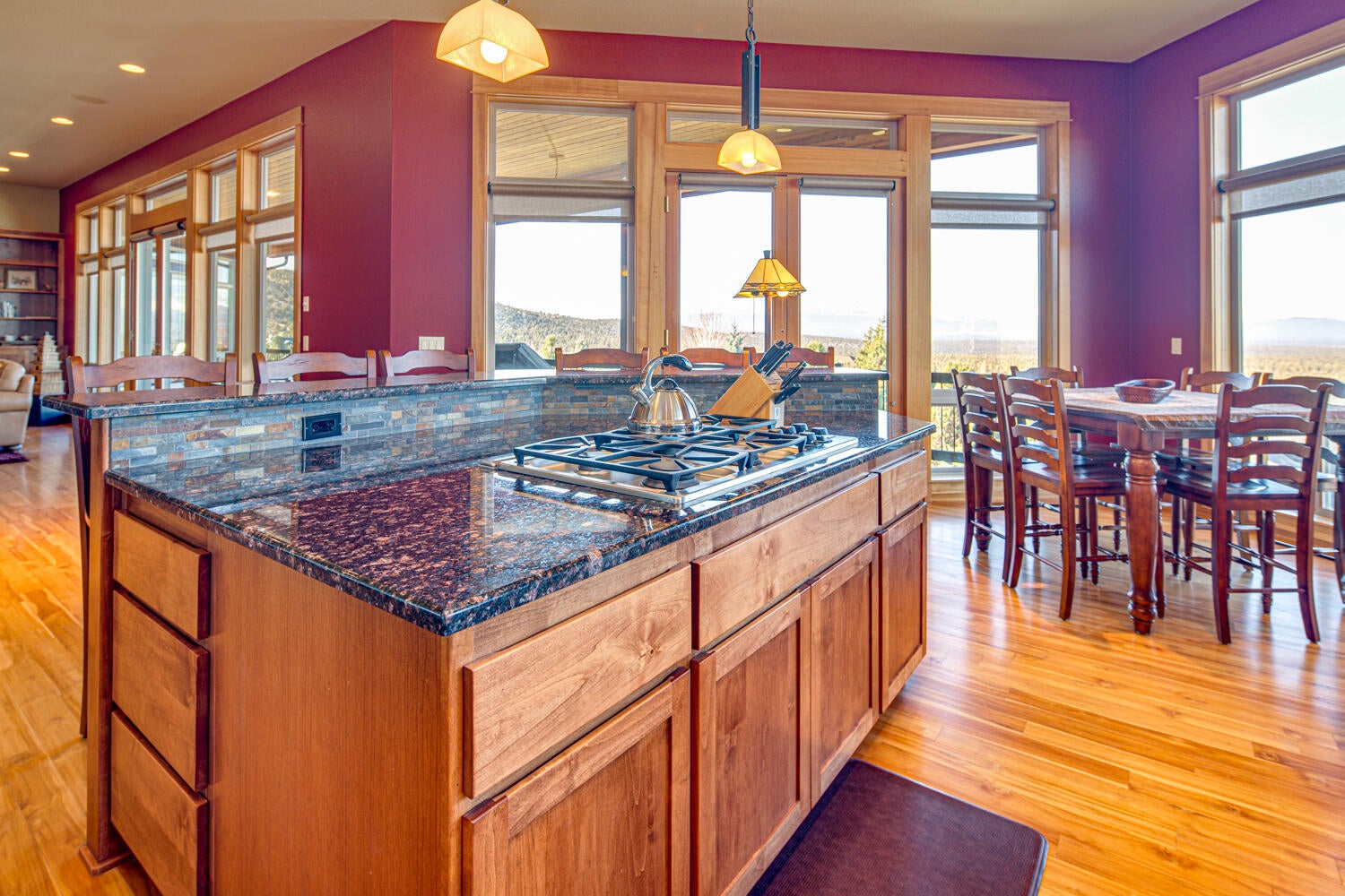 994 Highland View Loop Redmond, OR 97756 - Photo 19 of 44 994-166