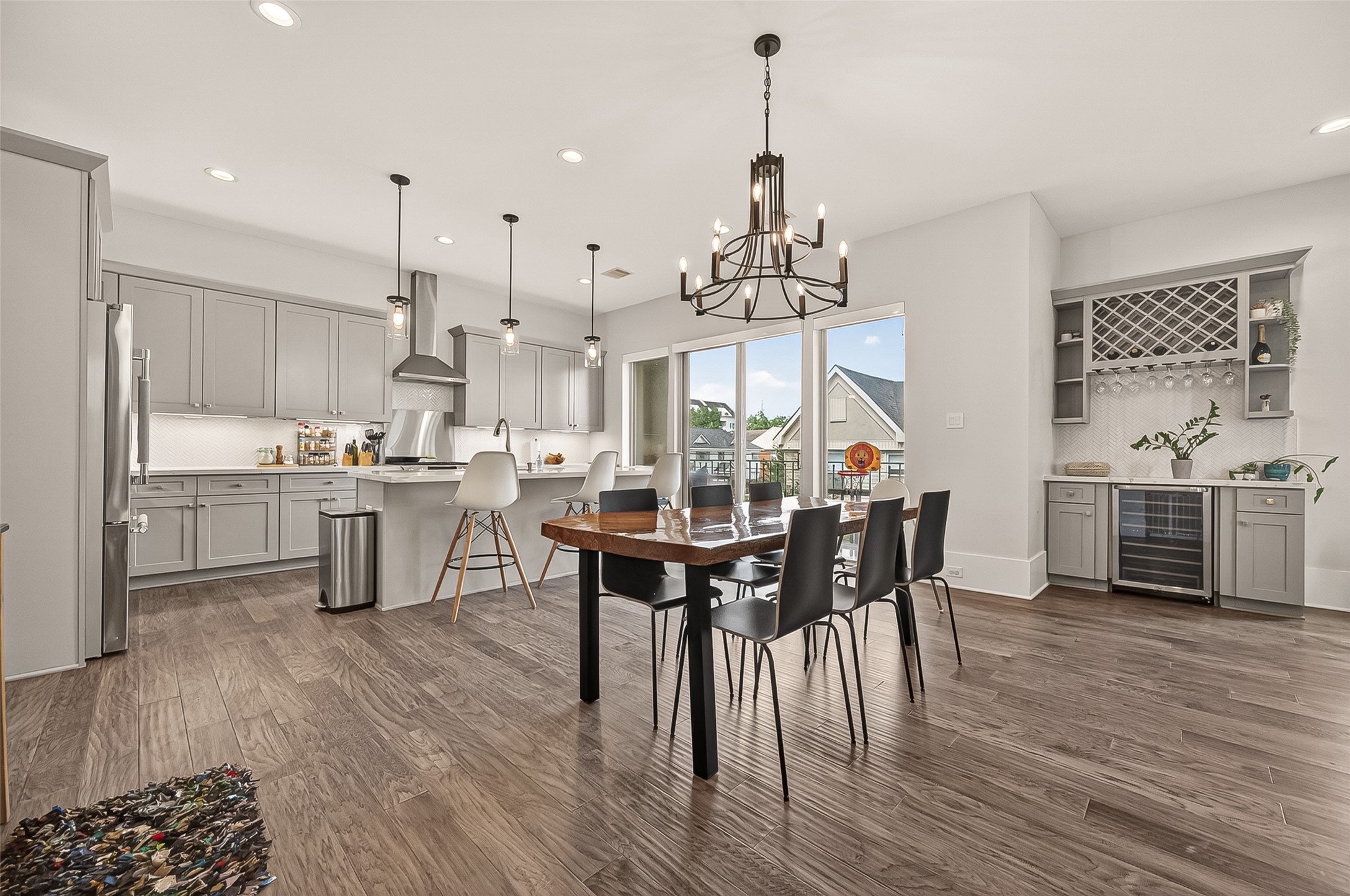 1810 Branard Street, Unit B Houston, TX 77098 - Photo 9 of 24